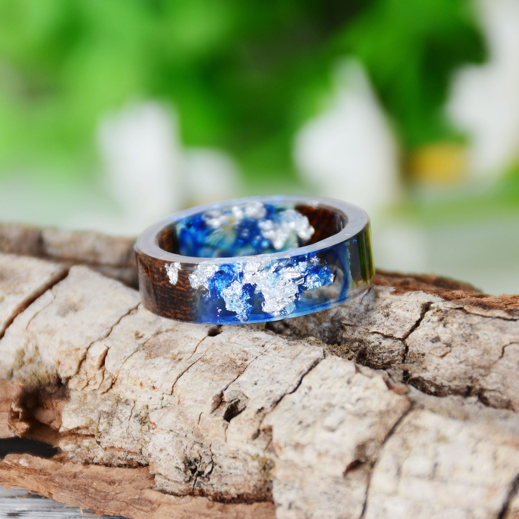 Fashion Handmade Dried Flower Epoxy Wood Resin Ring