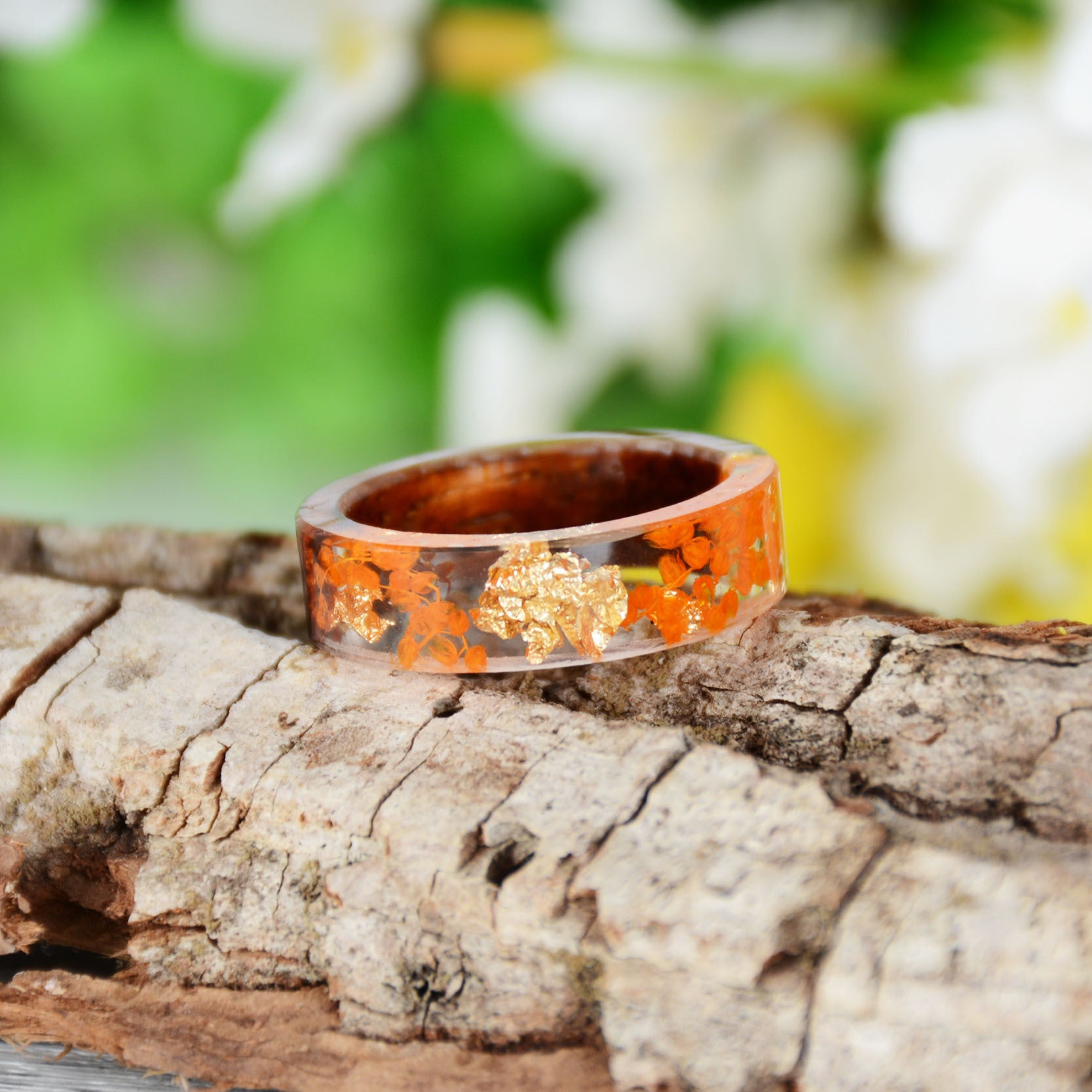 Fashion Handmade Dried Flower Epoxy Wood Resin Ring