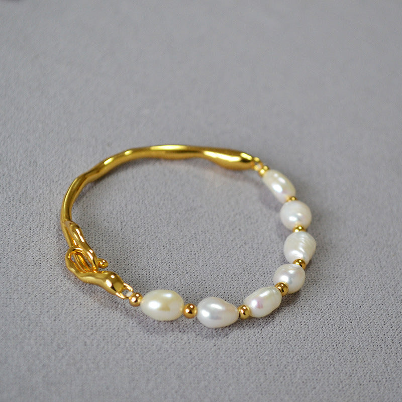 Handcrafted Baroque Pearl Bracelet with Gold Accents